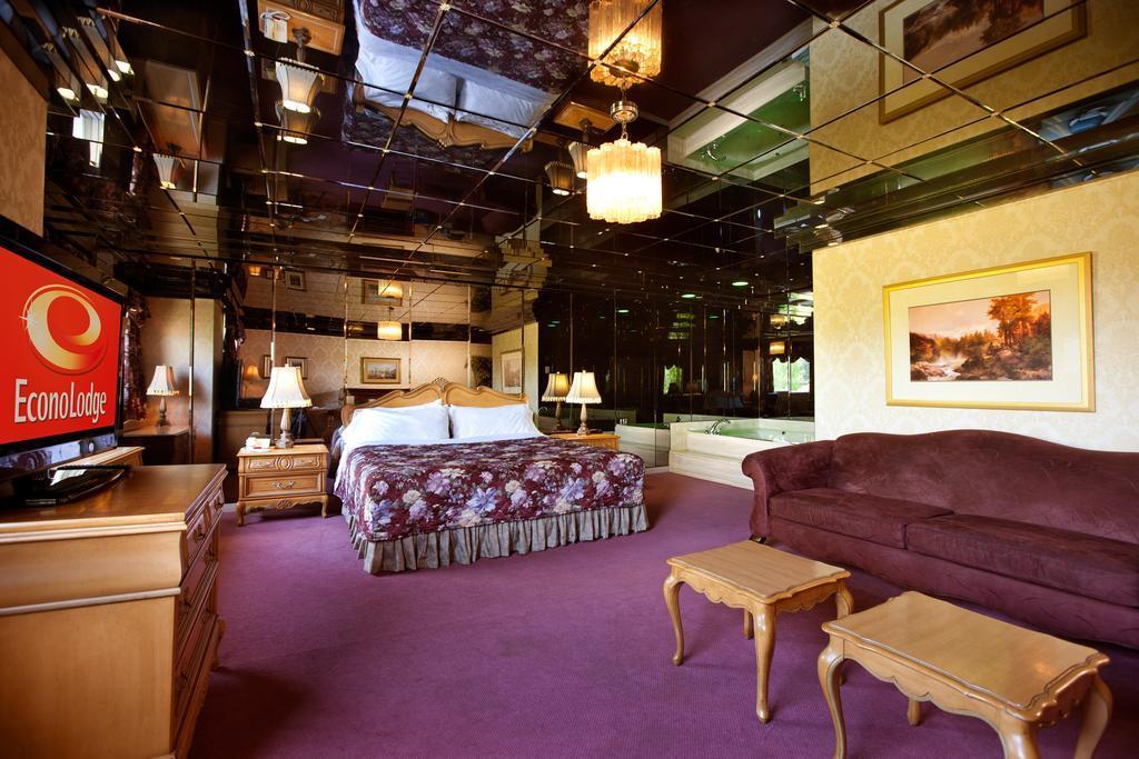 Econo Lodge Brossard Exterior foto