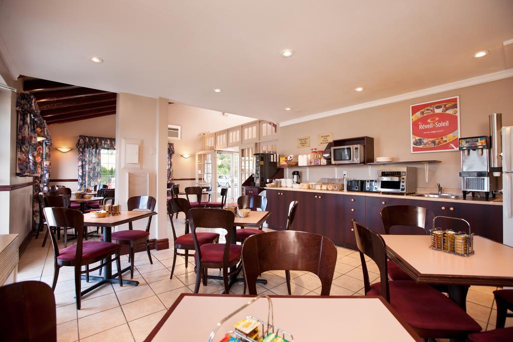 Econo Lodge Brossard Exterior foto