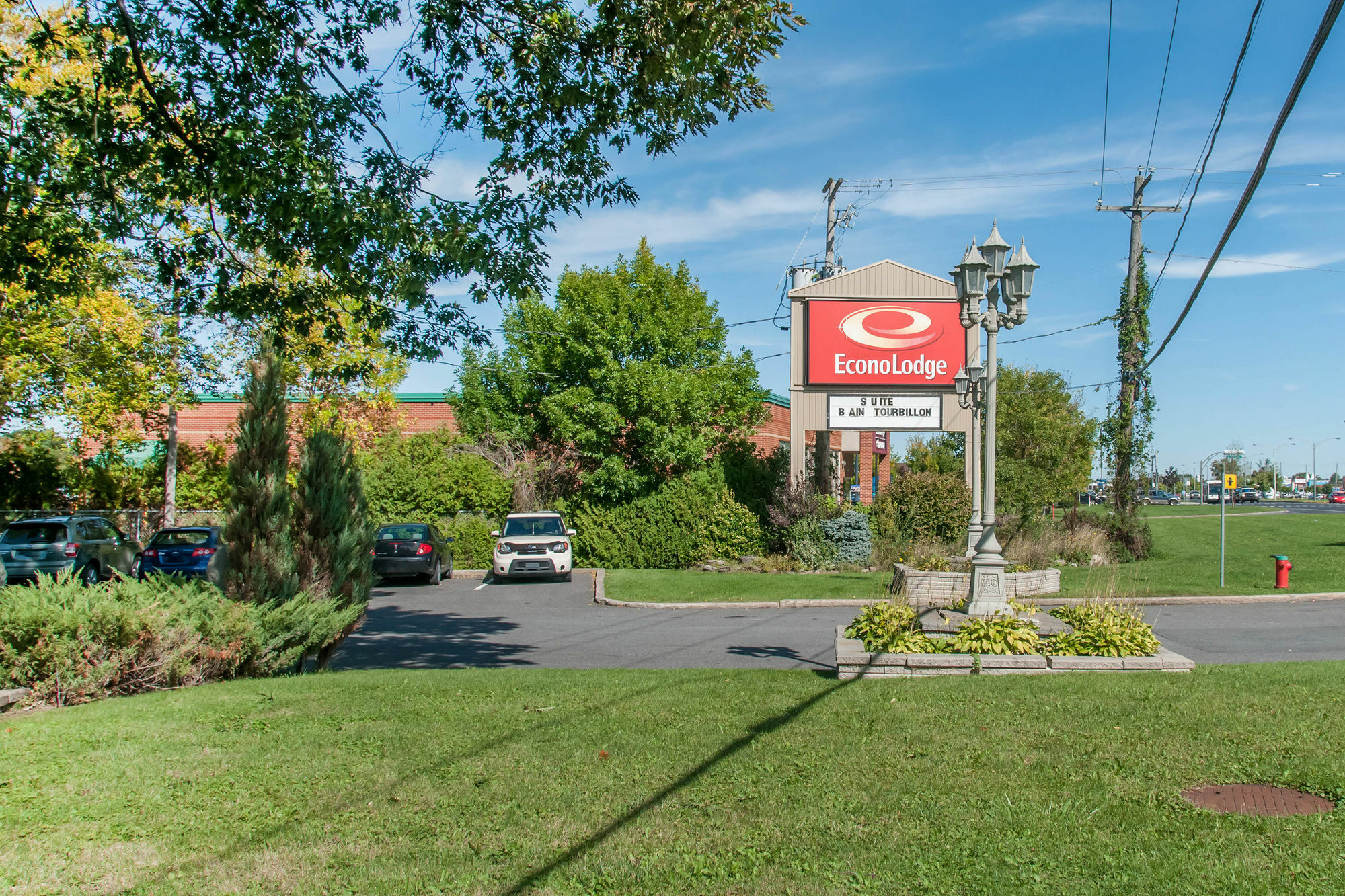 Econo Lodge Brossard Exterior foto
